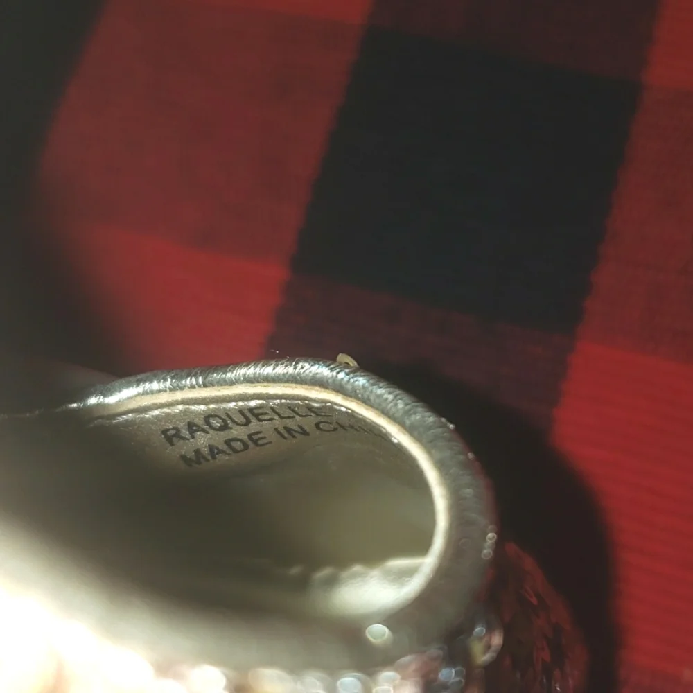 White House Black Market champagne gold sequined heels - Picture 7 of 7